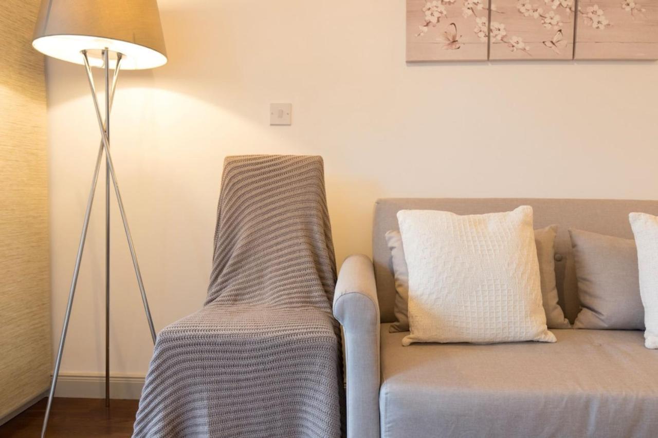 לונדון Beautiful 2 Bedroom Property In Borough מראה חיצוני תמונה