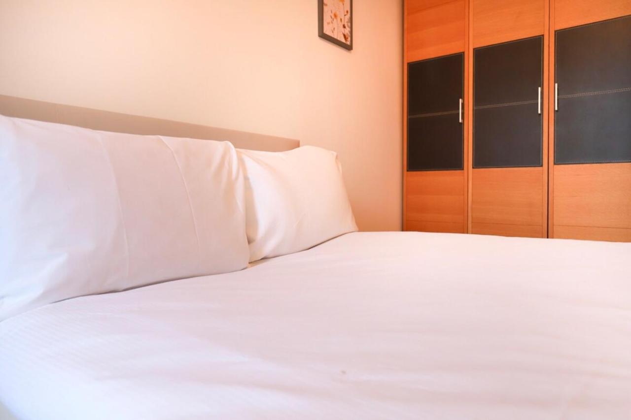 לונדון Beautiful 2 Bedroom Property In Borough מראה חיצוני תמונה