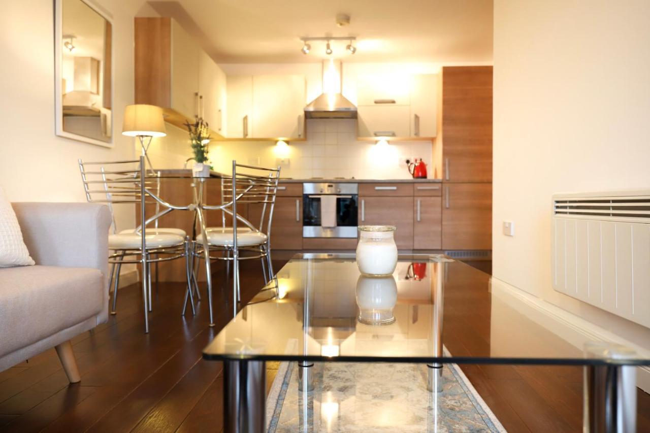 לונדון Beautiful 2 Bedroom Property In Borough מראה חיצוני תמונה